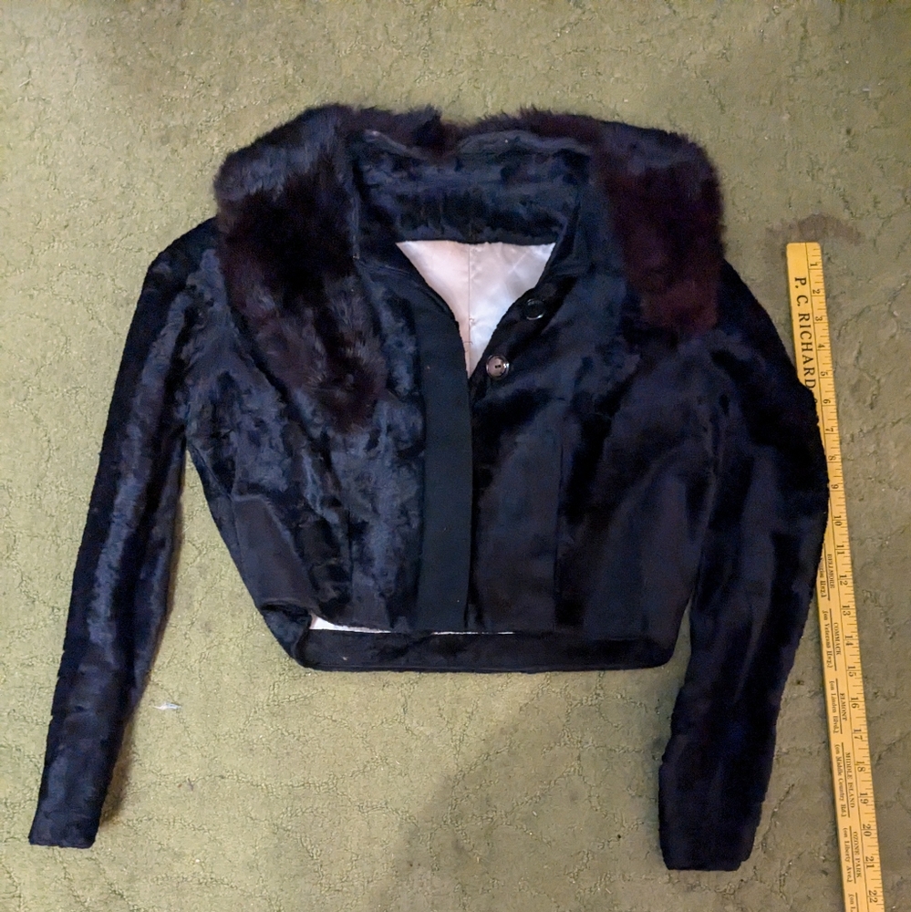 Cropped Jacket w/Mink Collar